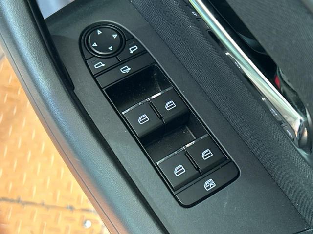 ＣＸ－６０ ２５Ｓ　Ｓパッケージ　１０．２５インチマツダコネクトナビ　全周囲カメラ　レーダークルーズ　ブラインドスポットモニター　ＬＥＤヘッドライト　純正１８インチアルミホイール　ドライブレコーダー　フルセグ　Ｂｌｕｅｔｏｏｔｈ再生（21枚目）