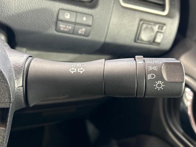 セレナ ハイウェイスター　純正ナビ　バックカメラ　両側電動スライドドア　クルーズコントロール　ＨＩＤヘッドライト　アイドリングストップ　横滑り防止装置　純正１６インチアルミホイール　ＥＴＣ　Ｂｌｕｅｔｏｏｔｈ再生（33枚目）