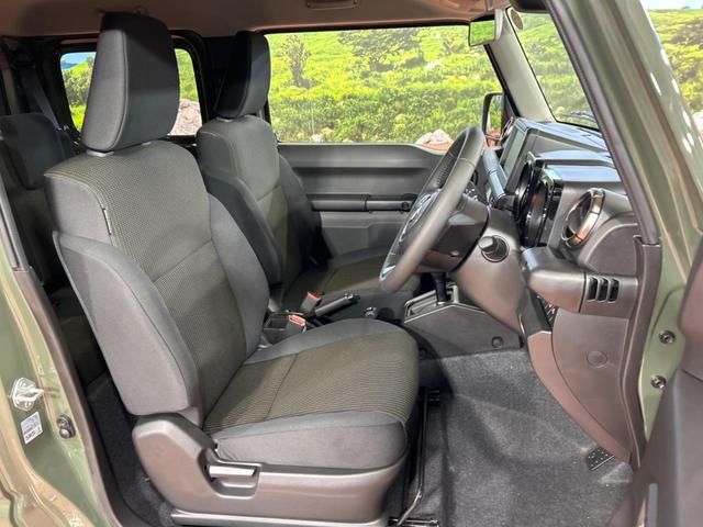 ジムニー XC 届出済み未使用車 4WD セーフティサポート クルーズコントロール 前席シートヒーター コーナーセンサー LEDヘッド スマートキー ヒルディセントコントロール 横滑り防止装置 電動格納ミラー(8枚目)