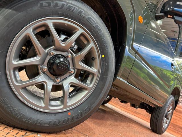 ジムニー XC 届出済み未使用車 4WD セーフティサポート クルーズコントロール 前席シートヒーター コーナーセンサー LEDヘッド スマートキー ヒルディセントコントロール 横滑り防止装置 電動格納ミラー(13枚目)