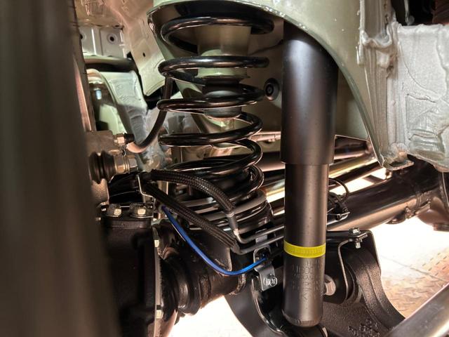 ジムニー XC 届出済み未使用車 4WD セーフティサポート クルーズコントロール 前席シートヒーター コーナーセンサー LEDヘッド スマートキー ヒルディセントコントロール 横滑り防止装置 電動格納ミラー(20枚目)