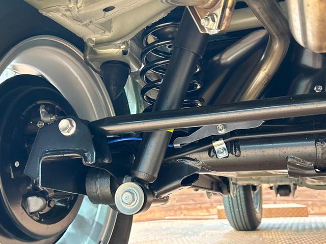 ジムニー XC 届出済み未使用車 4WD セーフティサポート クルーズコントロール 前席シートヒーター コーナーセンサー LEDヘッド スマートキー ヒルディセントコントロール 横滑り防止装置 電動格納ミラー(21枚目)