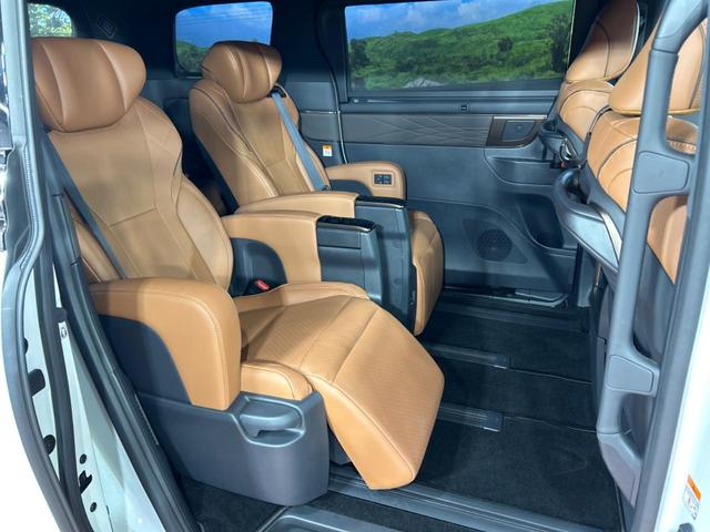 ヴェルファイアハイブリッド Z プレミア 左右独立ムーンルーフ モデリスタエアロ 14型ディスプレイオーディオ デジタルインナーミラー 両側電動スライドドア 全周囲カメラ 禁煙車 100V電源 トヨタセーフティセンス レーダークルーズ(9枚目)