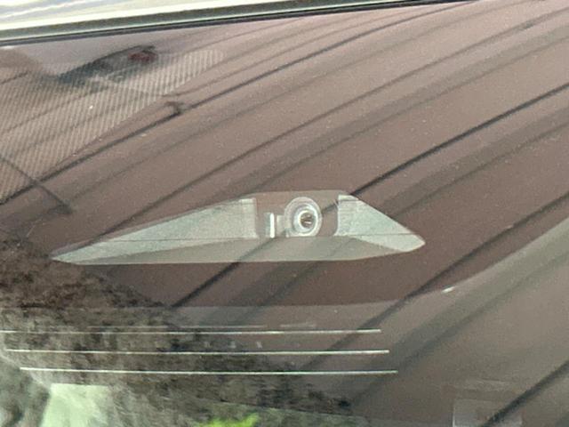 シエンタ ハイブリッドX 登録済未使用車 電動スライドドア トヨタセーフティセンス レーダークルーズ コーナーセンサー スマートキー LEDヘッド オートハイビーム 車線逸脱警報 オートライト オートエアコン(3枚目)