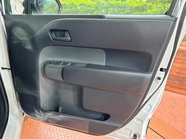 シエンタ ハイブリッドX 登録済未使用車 電動スライドドア トヨタセーフティセンス レーダークルーズ コーナーセンサー スマートキー LEDヘッド オートハイビーム 車線逸脱警報 オートライト オートエアコン(46枚目)