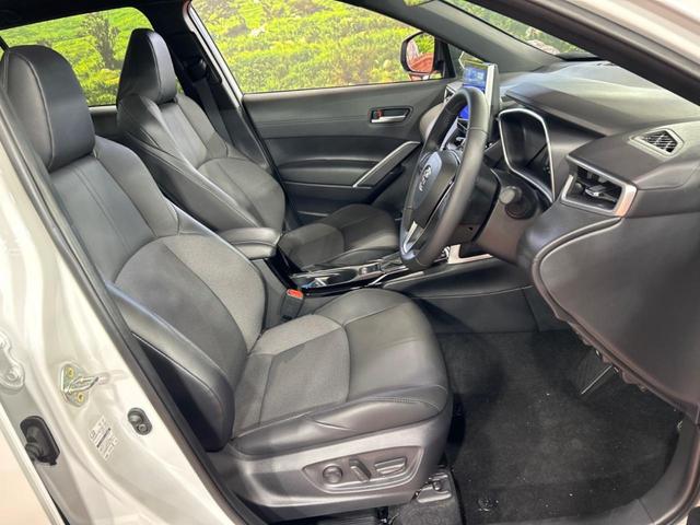 カローラクロス ハイブリッド Z ガラスルーフ モデリスタエアロ 純正10.5インチディスプレイオーディオ バックカメラ トヨタセーフティセンス 禁煙車 レーダークルーズ ブラインドスポットモニター ETC フルセグ(8枚目)