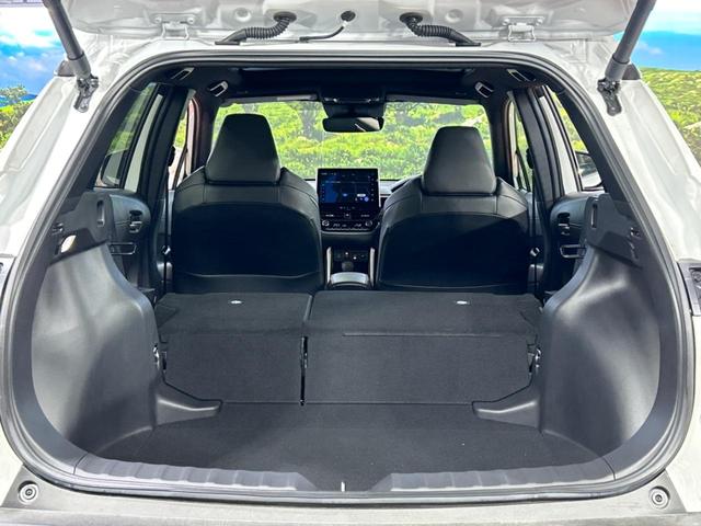 カローラクロス ハイブリッド Z ガラスルーフ モデリスタエアロ 純正10.5インチディスプレイオーディオ バックカメラ トヨタセーフティセンス 禁煙車 レーダークルーズ ブラインドスポットモニター ETC フルセグ(10枚目)