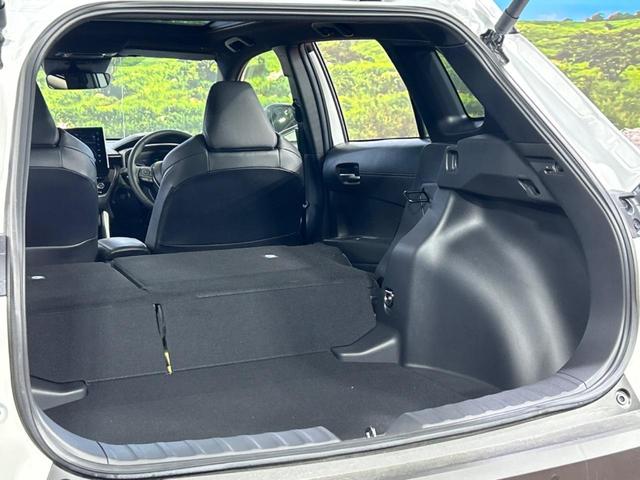 カローラクロス ハイブリッド Z ガラスルーフ モデリスタエアロ 純正10.5インチディスプレイオーディオ バックカメラ トヨタセーフティセンス 禁煙車 レーダークルーズ ブラインドスポットモニター ETC フルセグ(41枚目)