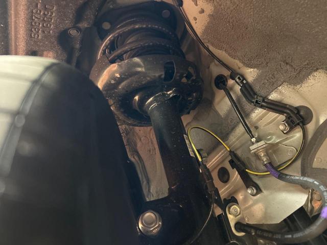 カローラクロス ハイブリッド Z ガラスルーフ モデリスタエアロ 純正10.5インチディスプレイオーディオ バックカメラ トヨタセーフティセンス 禁煙車 レーダークルーズ ブラインドスポットモニター ETC フルセグ(48枚目)