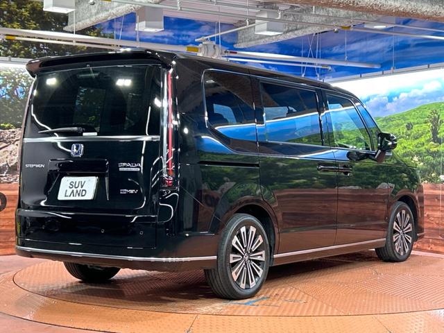 ステップワゴン ｅ：ＨＥＶスパーダ　プレミアムライン　純正１１インチナビ　ホンダセンシング　ブラインドスポットモニター　アダプティブクルーズコントロール　ＬＥＤヘッドライト　両側電動スライドドア　パワーバックドア　前席中列シートヒーター　ＥＴＣ（17枚目）