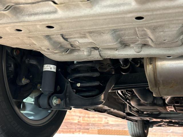 ステップワゴン ｅ：ＨＥＶスパーダ　プレミアムライン　純正１１インチナビ　ホンダセンシング　ブラインドスポットモニター　アダプティブクルーズコントロール　ＬＥＤヘッドライト　両側電動スライドドア　パワーバックドア　前席中列シートヒーター　ＥＴＣ（20枚目）