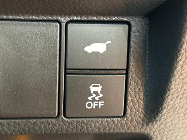 ステップワゴン ｅ：ＨＥＶスパーダ　プレミアムライン　純正１１インチナビ　ホンダセンシング　ブラインドスポットモニター　アダプティブクルーズコントロール　ＬＥＤヘッドライト　両側電動スライドドア　パワーバックドア　前席中列シートヒーター　ＥＴＣ（24枚目）