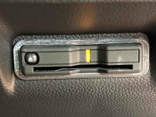 ステップワゴン ｅ：ＨＥＶスパーダ　プレミアムライン　純正１１インチナビ　ホンダセンシング　ブラインドスポットモニター　アダプティブクルーズコントロール　ＬＥＤヘッドライト　両側電動スライドドア　パワーバックドア　前席中列シートヒーター　ＥＴＣ（25枚目）