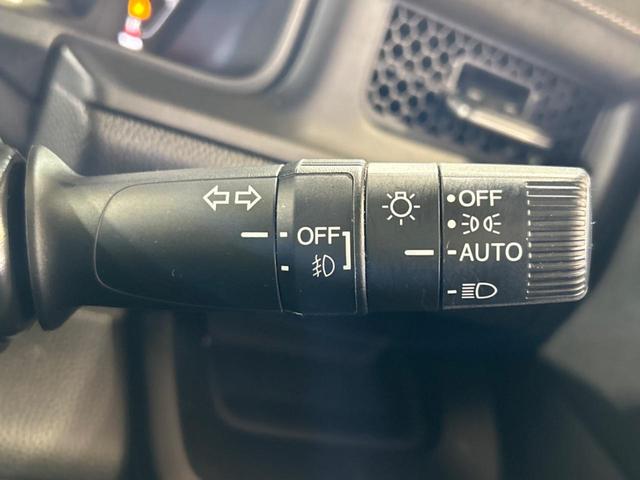 ステップワゴン ｅ：ＨＥＶスパーダ　プレミアムライン　純正１１インチナビ　ホンダセンシング　ブラインドスポットモニター　アダプティブクルーズコントロール　ＬＥＤヘッドライト　両側電動スライドドア　パワーバックドア　前席中列シートヒーター　ＥＴＣ（26枚目）