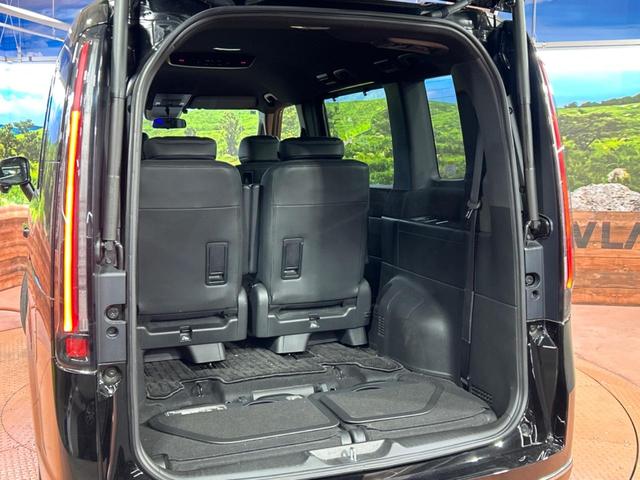 ステップワゴン ｅ：ＨＥＶスパーダ　プレミアムライン　純正１１インチナビ　ホンダセンシング　ブラインドスポットモニター　アダプティブクルーズコントロール　ＬＥＤヘッドライト　両側電動スライドドア　パワーバックドア　前席中列シートヒーター　ＥＴＣ（45枚目）