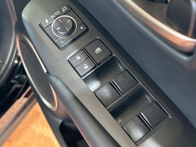 NX NX200t Fスポーツ 純正エアロ 純正SDナビ サイド・バックカメラ 禁煙車 レザーシート 前席シートエアコン コーナーセンサー スマートキー LEDヘッド ビルトインETC クルコン 純正18インチアルミ オートライト(21枚目)