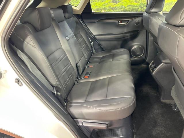 NX NX200t Iパッケージ サンルーフ 純正ナビ バックカメラ クルーズコントロール LEDヘッドライト ETC バックカメラ 純正18インチアルミホイール メモリー機能付きパワーシート フルセグ Bluetooth再生(9枚目)