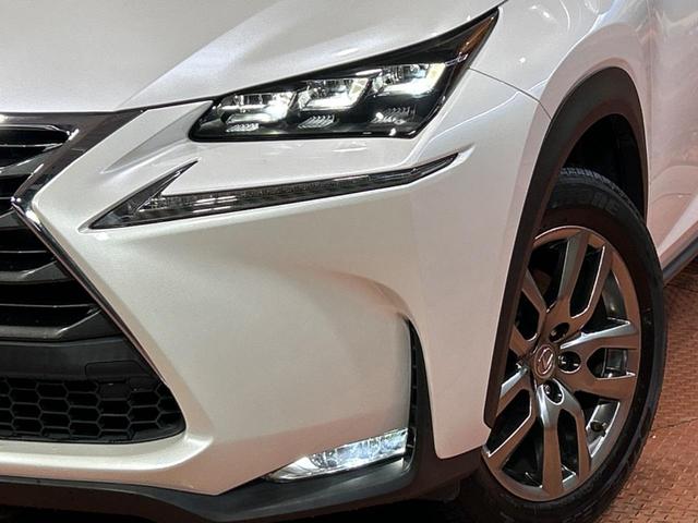 NX NX200t Iパッケージ サンルーフ 純正ナビ バックカメラ クルーズコントロール LEDヘッドライト ETC バックカメラ 純正18インチアルミホイール メモリー機能付きパワーシート フルセグ Bluetooth再生(12枚目)