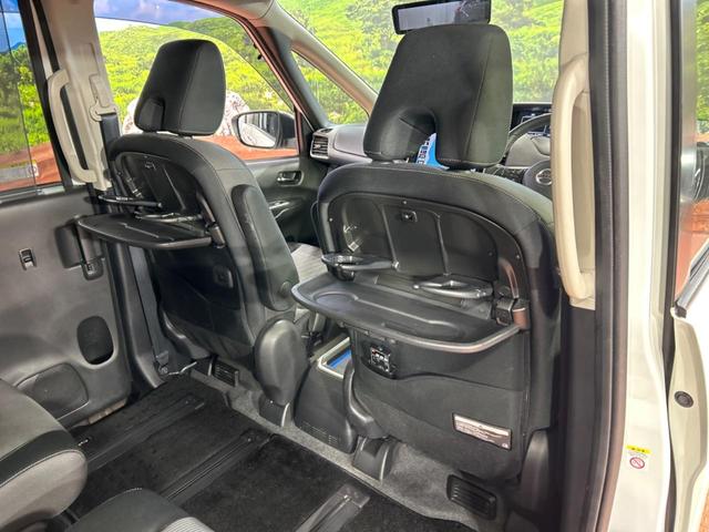 セレナ e-パワー ハイウェイスターV フリップダウンモニター 純正9インチナビ アラウンドビューモニター プロパイロット ブラインドスポットモニター 両側電動スライドドア LEDヘッドライト ETC インテリジェントルームミラー(37枚目)