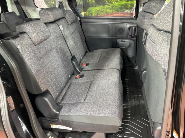 シエンタ ハイブリッドＺ　トヨタセーフティセンス　禁煙車　純正１０．５インチディスプレイオーディオ　全周囲カメラ　レーダークルーズ　ブラインドスポットモニター　ＬＥＤヘッドライト　ＥＴＣ　フルセグ　Ｂｌｕｅｔｏｏｔｈ再生（8枚目）