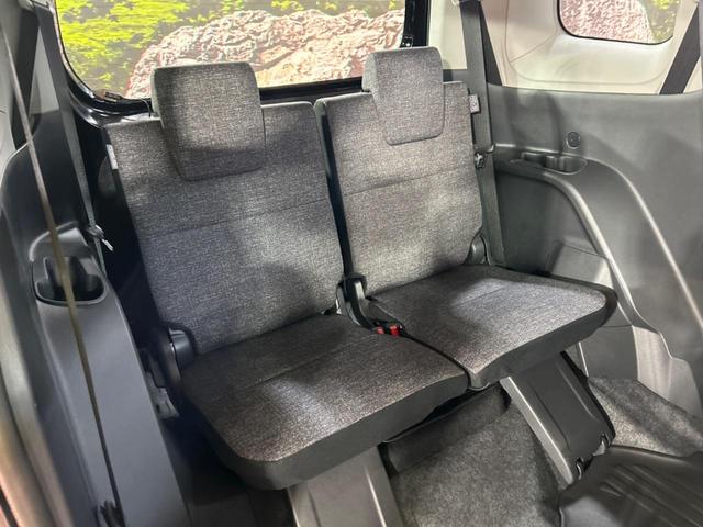 シエンタ ハイブリッドＺ　トヨタセーフティセンス　禁煙車　純正１０．５インチディスプレイオーディオ　全周囲カメラ　レーダークルーズ　ブラインドスポットモニター　ＬＥＤヘッドライト　ＥＴＣ　フルセグ　Ｂｌｕｅｔｏｏｔｈ再生（9枚目）