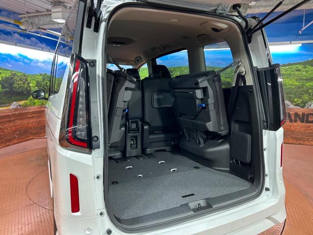 セレナ ハイウェイスターV 登録済み未使用車 純正12型ナビ 全周囲カメラ エマージェンシーブレーキ プロパイロット ブラインドスポットモニター 両側パワースライドドア デジタルインナーミラー LEDヘッド スマートキー ETC(42枚目)