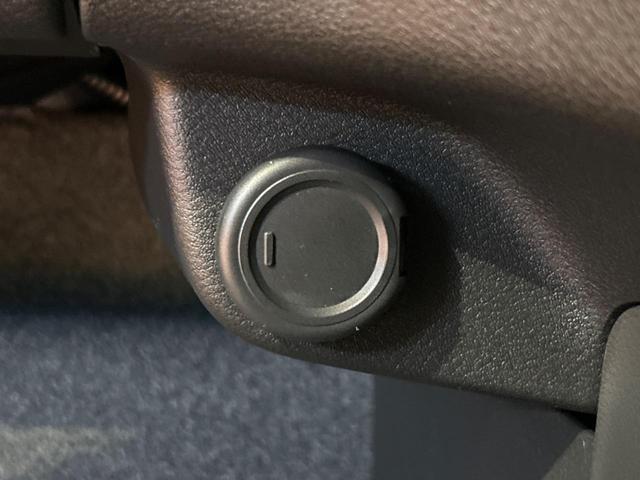 セレナ ハイウェイスターV 登録済み未使用車 純正12型ナビ 全周囲カメラ エマージェンシーブレーキ プロパイロット ブラインドスポットモニター 両側パワースライドドア デジタルインナーミラー LEDヘッド スマートキー ETC(49枚目)