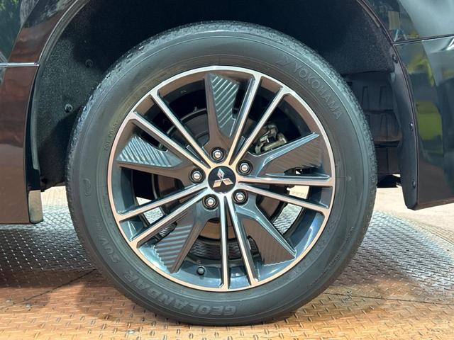 デリカD:5 アーバンギア G パワーパッケージ 4WD ターボ ディーゼル 純正10型ナビ 両側電動スライドドア 全周囲カメラ ブラインドスポットモニター 電動リアゲート 100V電源 e-Assist レーダークルーズ 禁煙車 パワーシート(24枚目)