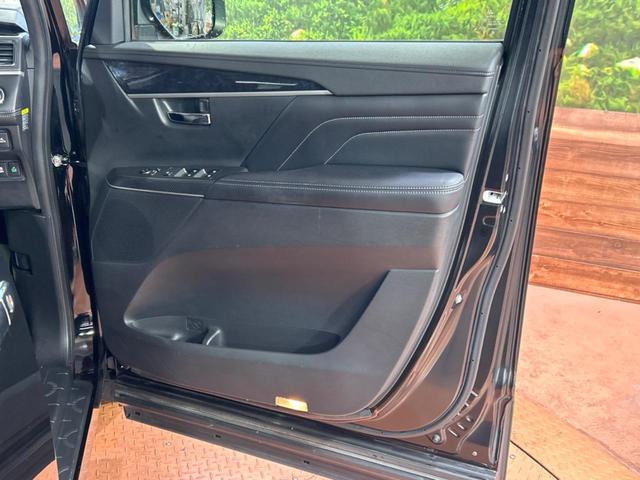 デリカD:5 アーバンギア G パワーパッケージ 4WD ターボ ディーゼル 純正10型ナビ 両側電動スライドドア 全周囲カメラ ブラインドスポットモニター 電動リアゲート 100V電源 e-Assist レーダークルーズ 禁煙車 パワーシート(60枚目)