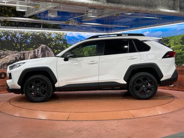 RAV4 アドベンチャー オフロードパッケージII 純正10.5インチディスプレイオーディオ デジタルインナーミラー ドラレコ 全周囲カメラ トヨタセーフティセンス 禁煙車 レーダークルーズ ブラインドスポットモニター シートベンチレーション ETC(34枚目)