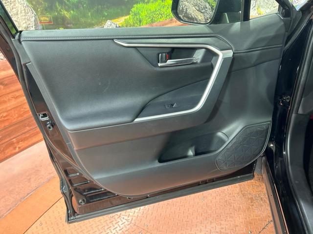 RAV4 G Zパッケージ トヨタセーフティセンス 純正10.5インチディスプレイオーディオ 全周囲カメラ レーダークルーズ ブラインドスポットモニター 禁煙車 パワーバックドア LEDヘッドライト シートベンチレーション(56枚目)
