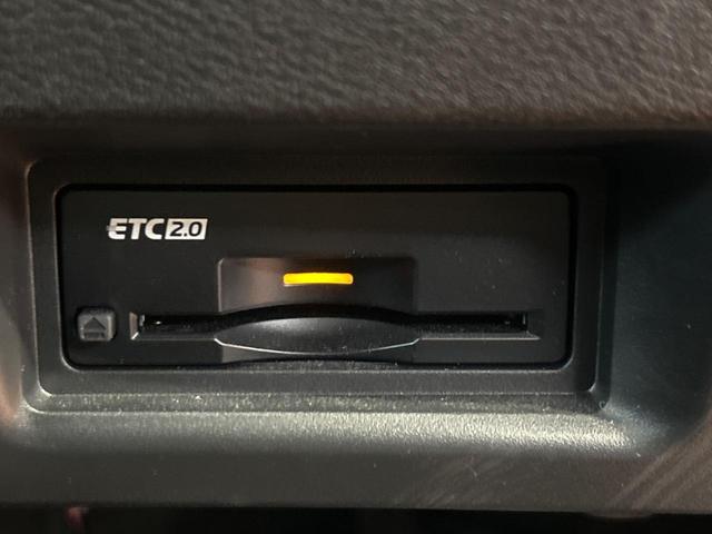 セレナ e-パワー オーテック ディーラーオプション9インチナビ 禁煙車 両側電動スライドドア アラウンドビューモニター フリップダウンモニター プロパイロット ステアリングヒーター インテリジェントルームミラー ETC2.0(39枚目)