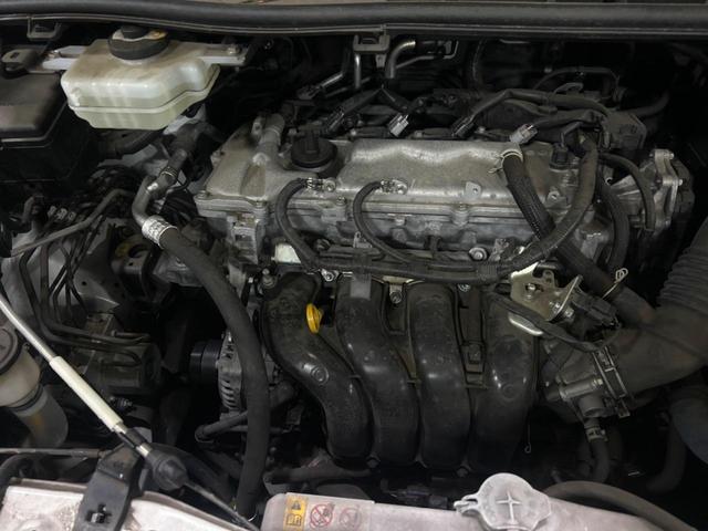 ヴォクシー ZS 煌III 純正9インチナビ トヨタセーフティセンス 禁煙車 クルーズコントロール LEDヘッドライト 両側電動スライドドア フルセグ Bluetooth ETC ドライブレコーダー アイドリングストップ(18枚目)