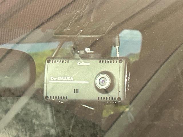 ヴォクシー ZS 煌III 純正9インチナビ トヨタセーフティセンス 禁煙車 クルーズコントロール LEDヘッドライト 両側電動スライドドア フルセグ Bluetooth ETC ドライブレコーダー アイドリングストップ(24枚目)