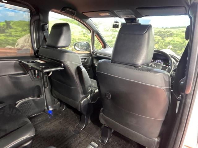 ヴォクシー ZS 煌III 純正9インチナビ トヨタセーフティセンス 禁煙車 クルーズコントロール LEDヘッドライト 両側電動スライドドア フルセグ Bluetooth ETC ドライブレコーダー アイドリングストップ(46枚目)