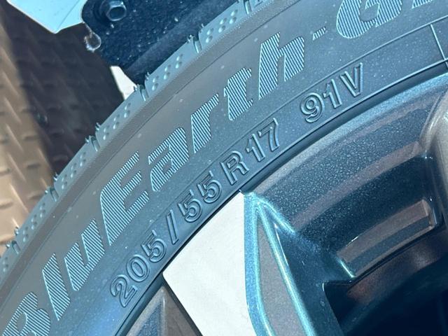 ヴォクシー ハイブリッドS-Z 登録済未使用車 両側電動ドア 全周囲カメラ 衝突被害軽減システム レーダークルーズ 電動リアゲート ハーフレザーシート コーナーセンサー スマートキー LEDヘッド ETC2.0(27枚目)