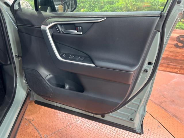 RAV4 アドベンチャー 4WD サンルーフ エアロ バックカメラ 衝突被害軽減システム レーダークルーズ 禁煙車 前席シートエアコン パワーシート コーナーセンサー スマートキー LEDヘッド ルーフレール ETC2.0(57枚目)