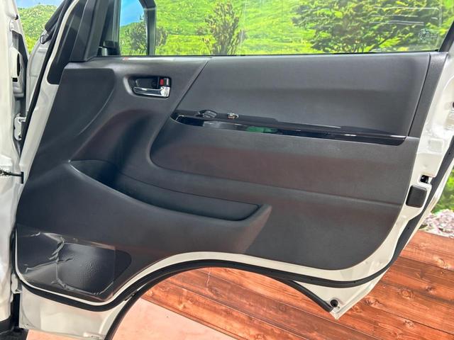 ハイエースバン ロングスーパーＧＬ　ダークプライムＳ　禁煙車　両側パワースライドドア　１００Ｖ電源　衝突被軽減装置　ハーフレザーシート　デジタルインナーミラ　コーナーセンサー　スマートキー　ＬＥＤヘッド　オートハイビーム　車線逸脱警報（41枚目）