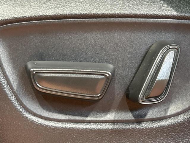 ランドクルーザー２５０ ＺＸ　禁煙車　サンルーフ　純正１２インチナビ　パノラマティックビューモニター　ＪＢＬサウンド　トヨタセーフティセンス　レーダークルーズ　電動リアゲート　デジタルインナーミラー　ドラレコ　三眼ＬＥＤヘッド（50枚目）