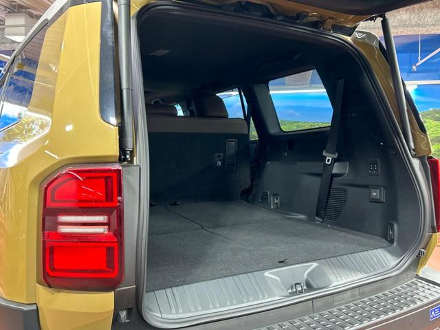 ランドクルーザー２５０ ＺＸ　禁煙車　サンルーフ　純正１２インチナビ　パノラマティックビューモニター　ＪＢＬサウンド　トヨタセーフティセンス　レーダークルーズ　電動リアゲート　デジタルインナーミラー　ドラレコ　三眼ＬＥＤヘッド（73枚目）