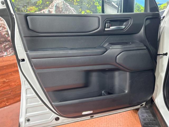 ランドクルーザー250 VX 禁煙車 サンルーフ JBLサウンドシステム付き純正12.3インチナビ パノラミックビューモニター レーダークルーズコントロール ブラインドスポットモニター センターデフロック パワーバックドア(61枚目)