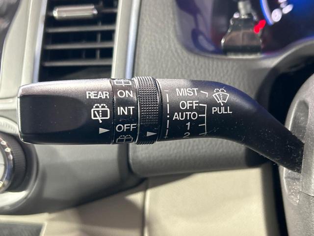 ＭＰＶ ２３Ｓ　禁煙車　両側電動スライドドア　純正ナビ　バックカメラ　スマートキー　ＨＩＤヘッド　ビルトインＥＴＣ　純正１７インチアルミ　オートライト　デュアルエアコン　リアエアコン　Ｂｌｕｅｔｏｏｔｈ（27枚目）