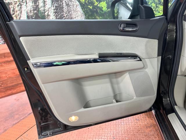 ＭＰＶ ２３Ｓ　禁煙車　両側電動スライドドア　純正ナビ　バックカメラ　スマートキー　ＨＩＤヘッド　ビルトインＥＴＣ　純正１７インチアルミ　オートライト　デュアルエアコン　リアエアコン　Ｂｌｕｅｔｏｏｔｈ（44枚目）