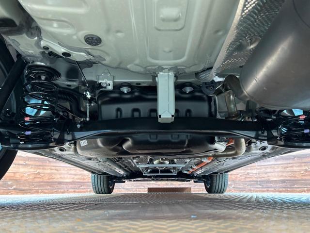 カローラクロス ハイブリッド　Ｚ　禁煙車　純正１０型ナビ　全周囲カメラ　前席シートヒーター＆ベンチレーション　トヨタセーフティセンス　レーダークルーズ　ブラインドスポットモニター　パワーバックドア　純正１８インチアルミ　ＬＥＤヘッド（19枚目）