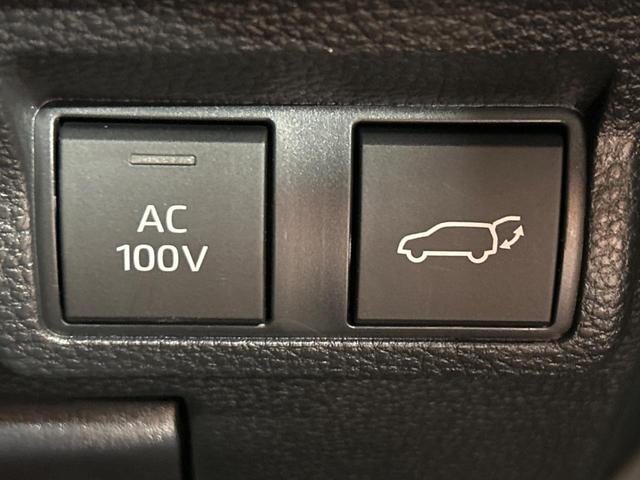 カローラクロス ハイブリッド　Ｚ　禁煙車　純正１０型ナビ　全周囲カメラ　前席シートヒーター＆ベンチレーション　トヨタセーフティセンス　レーダークルーズ　ブラインドスポットモニター　パワーバックドア　純正１８インチアルミ　ＬＥＤヘッド（38枚目）