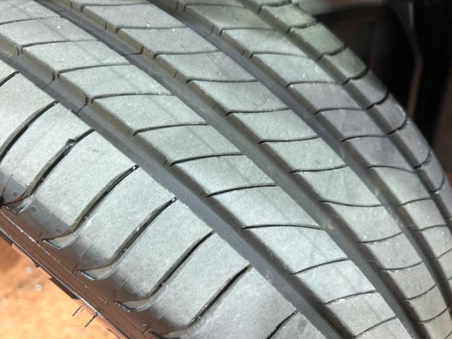 カローラクロス ハイブリッド　Ｚ　禁煙車　純正１０型ナビ　全周囲カメラ　前席シートヒーター＆ベンチレーション　トヨタセーフティセンス　レーダークルーズ　ブラインドスポットモニター　パワーバックドア　純正１８インチアルミ　ＬＥＤヘッド（65枚目）