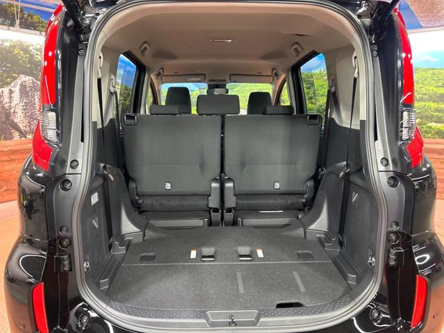 シエンタ ハイブリッドＸ　登録済み未使用車　トヨタセーフティセンス　レーダークルーズ　ＬＥＤヘッド　パワースライドドア　オートエアコン　スマートキー　横滑り防止装置　車線逸脱防止装置　オートハイビーム　パワーウインドウ（11枚目）