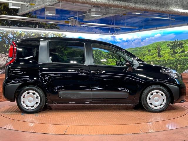 シエンタ ハイブリッドＸ　登録済み未使用車　トヨタセーフティセンス　レーダークルーズ　ＬＥＤヘッド　パワースライドドア　オートエアコン　スマートキー　横滑り防止装置　車線逸脱防止装置　オートハイビーム　パワーウインドウ（47枚目）