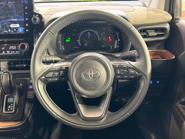 シエンタ ハイブリッドＺ　禁煙車　純正１０型ナビ　全周囲カメラ　トヨタセーフティセンス　ブラインドスポットモニター　レーダークルーズ　両側パワースライドドア　純正オプション１５インチアルミ　ＬＥＤヘッド　スマートキー　ＥＴＣ（12枚目）