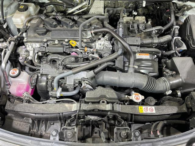 シエンタ ハイブリッドＺ　禁煙車　純正１０型ナビ　全周囲カメラ　トヨタセーフティセンス　ブラインドスポットモニター　レーダークルーズ　両側パワースライドドア　純正オプション１５インチアルミ　ＬＥＤヘッド　スマートキー　ＥＴＣ（18枚目）